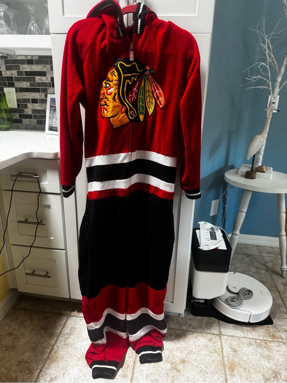 NHL MEN’S CHICAGO BLACKHAWKS
ONSIE (L)